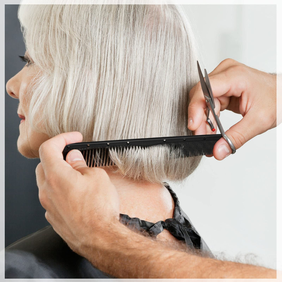 Leinuosen comb beside hot styling tool illustrating heat-resistant performance