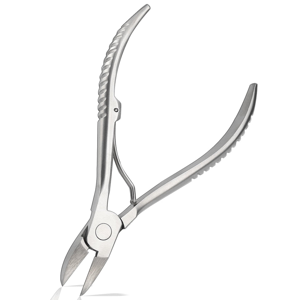 LePinko front view of clippers showing robust tooling and professional finish benefit precision