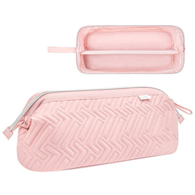 Leudes zipper and handle detail highlighting durable closure and comfortable carry