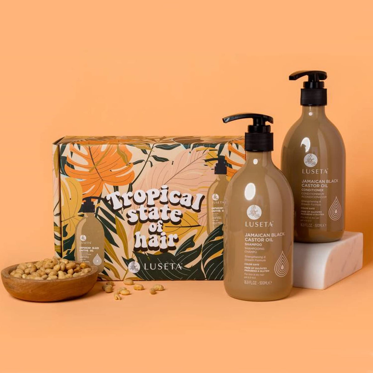 L LUSETA shampoo pouring to show gentle lathering and cleansing benefit