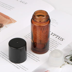 LNYMZD close-up of rollerball for smooth, controlled application benefit