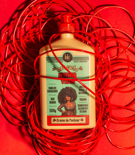 Lola From Rio close-up of curl cream texture, demonstrating lightweight moisturizing texture