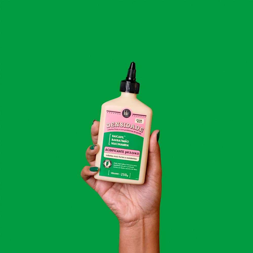 Lola product texture close-up illustrating lightweight formula for smooth cuticles