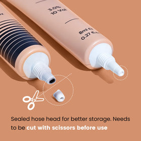 Lomansa mix brush and stirring spoon demonstrating easy, controlled application