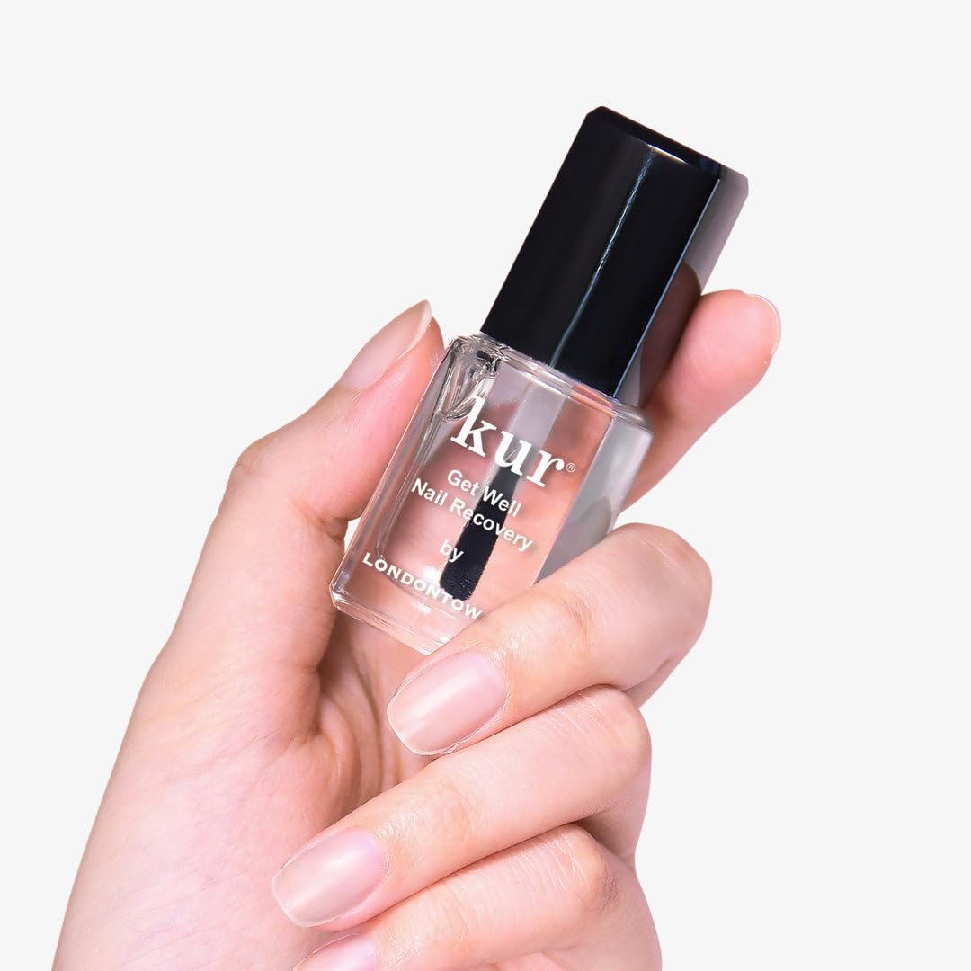 LONDONTOWN ingredient layout featuring AHAs and biotin for targeted nail repair
