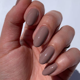 LONDONTOWN before and after comparison showing color-enhancing gloss