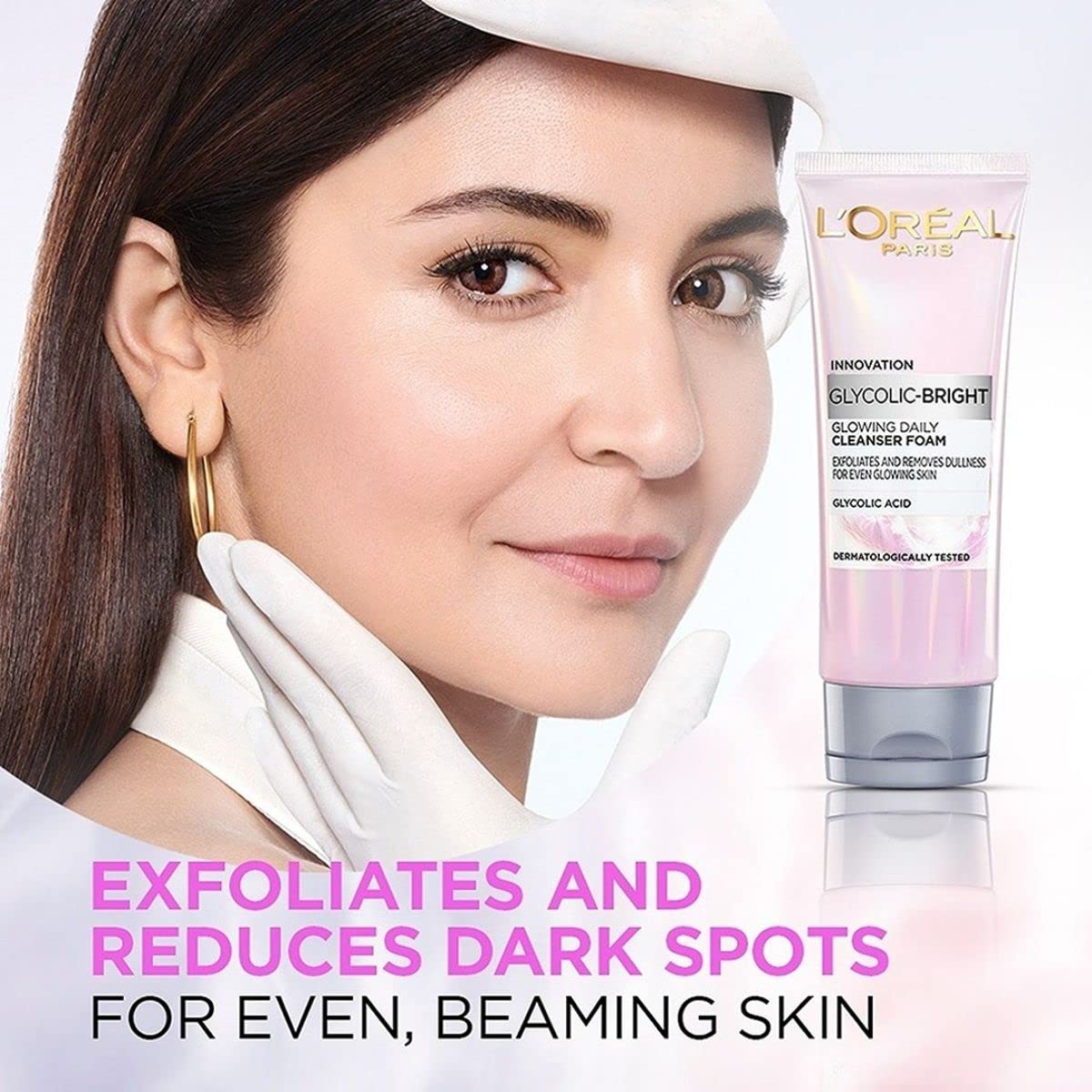 L'Oreal Paris creamy foaming texture close-up illustrating gentle exfoliation