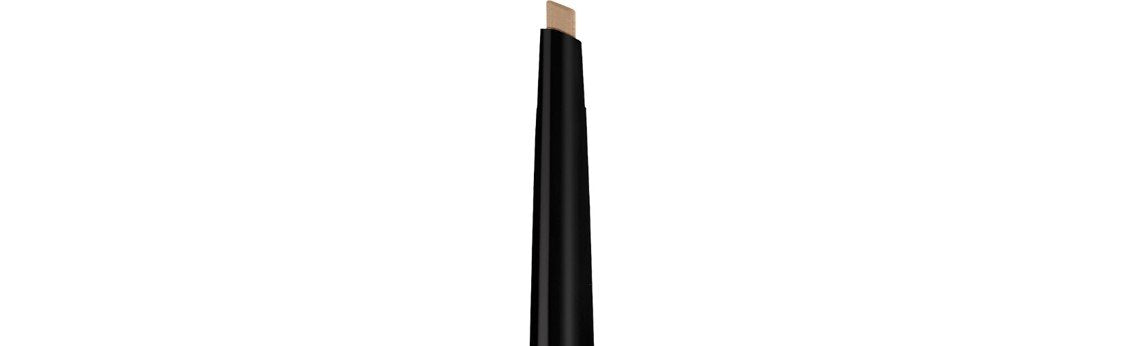 L'Oreal Paris spoolie detail demonstrating blending for natural brows