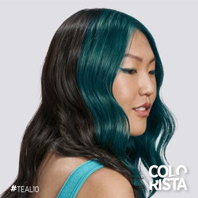 L'Oreal Paris Colorista teal mask texture close-up, creamy and conditioning