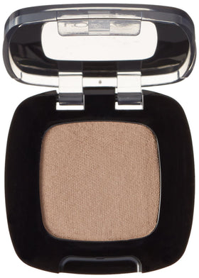 L'Oreal Paris Colour Riche Monos swatch on skin demonstrating Cafe Au Lait blendable payoff