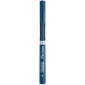 L'Oreal Paris lifestyle model wearing blue liner for vibrant eyes