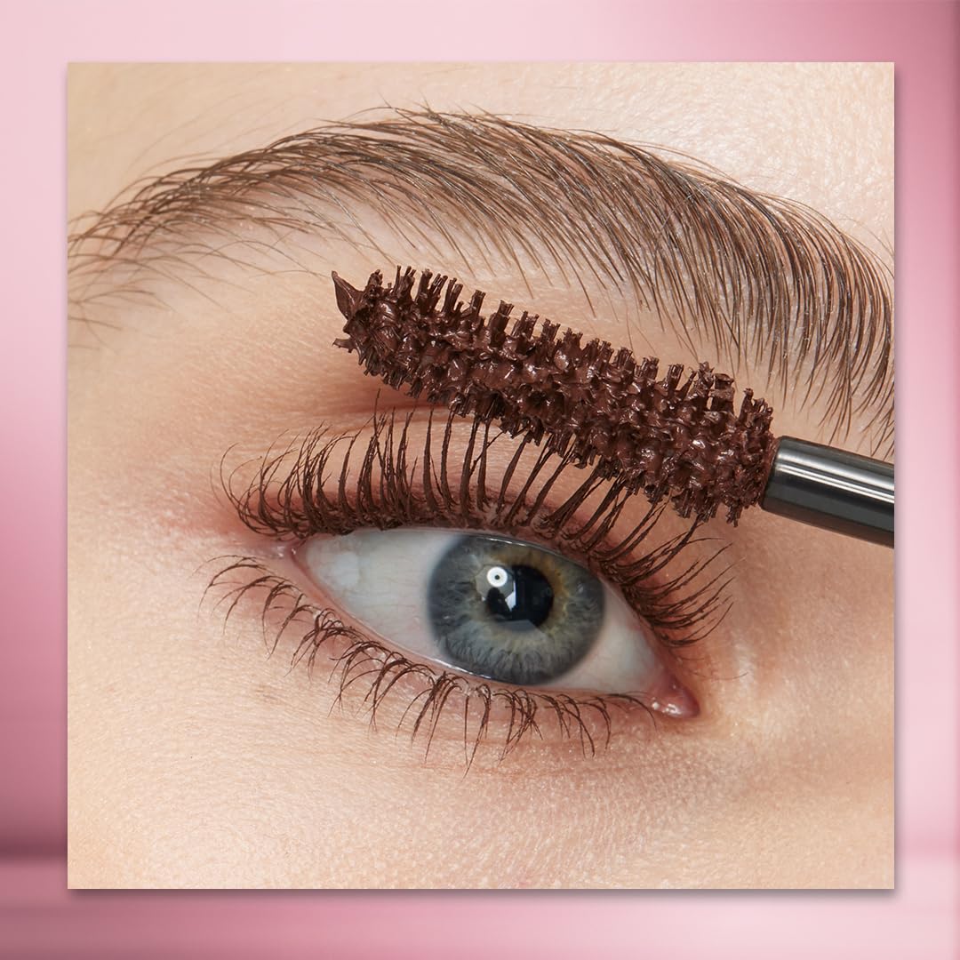 L'Oreal Paris mascara wand texture demonstrating smooth formula application