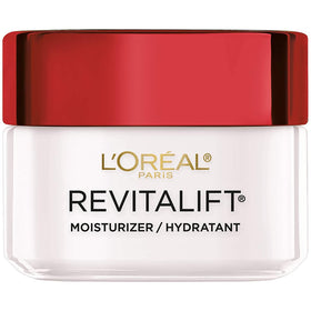 L'Oreal Paris cream texture close-up demonstrating lightweight hydration