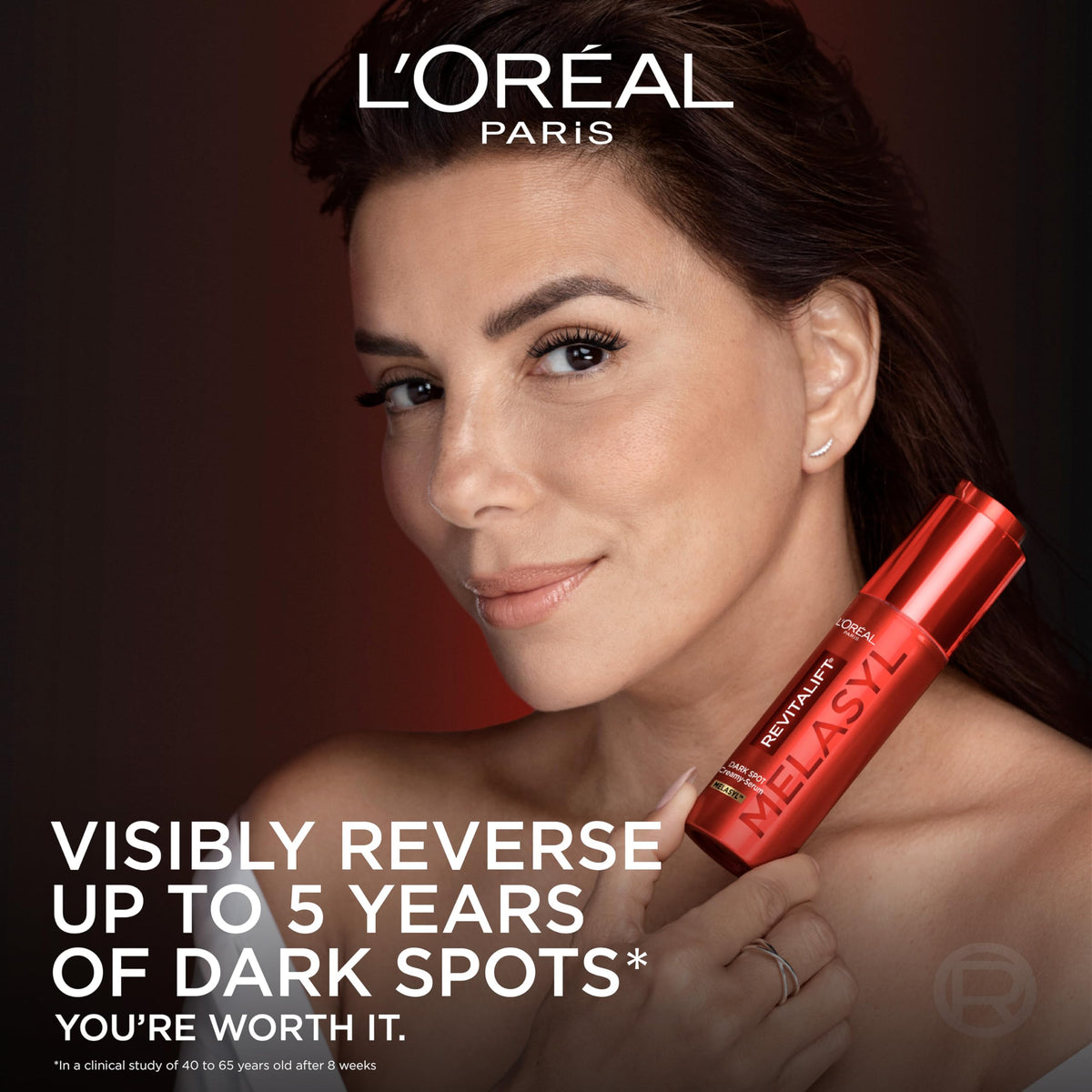L'Oreal Paris twist-and-pump detail demonstrating precise dose and freshness