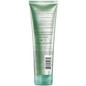 L'Oreal Paris rosemary leaf close-up highlighting natural strengthening