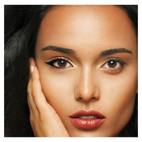 L'Oréal Paris eyeliner paired with Telescopic mascara to enhance lash definition