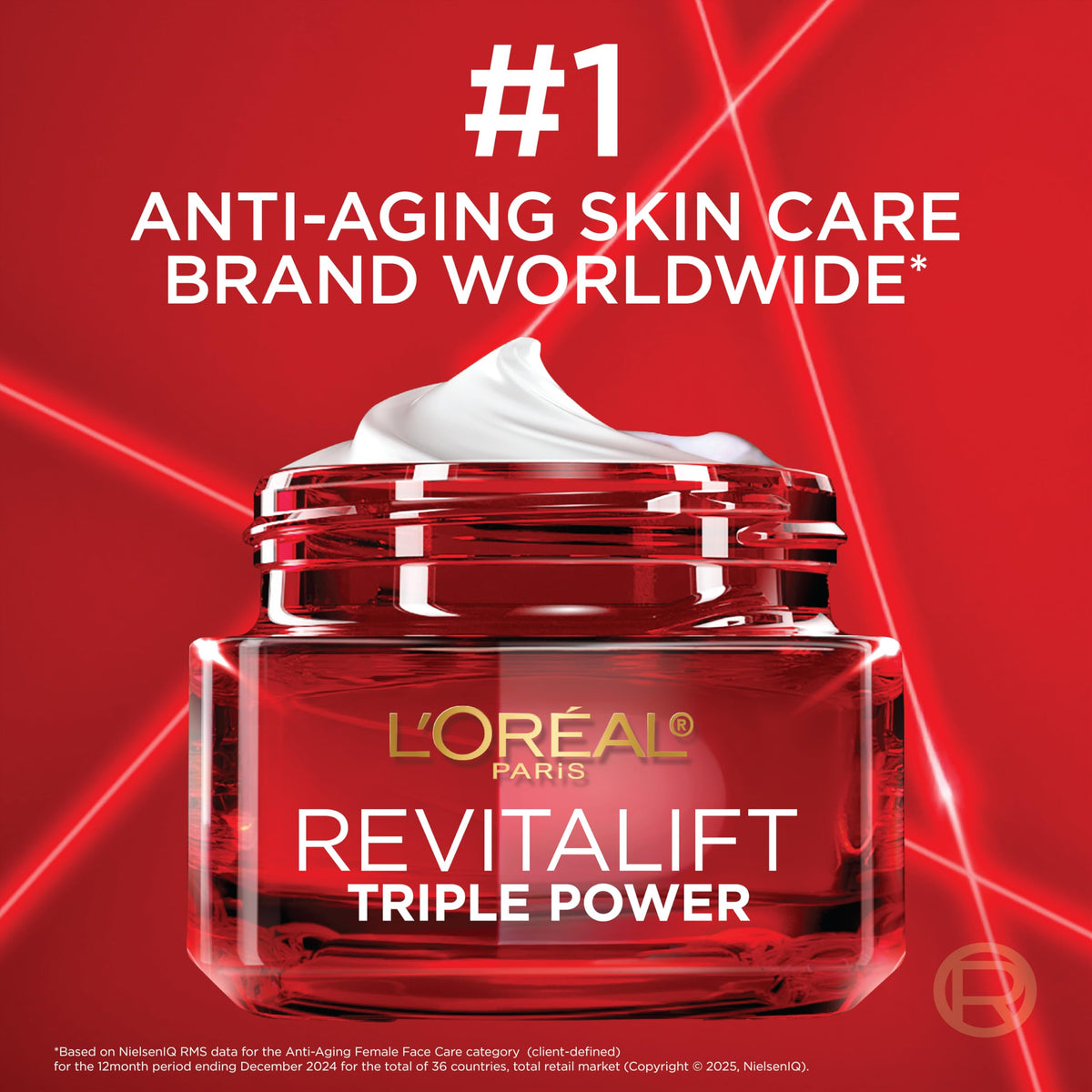 L'Oreal Paris night and day variants displayed to showcase formula choices