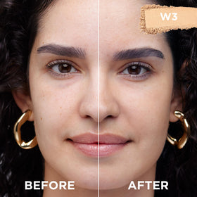 L'Oreal Paris close-up of powder pan texture highlighting smooth blendability