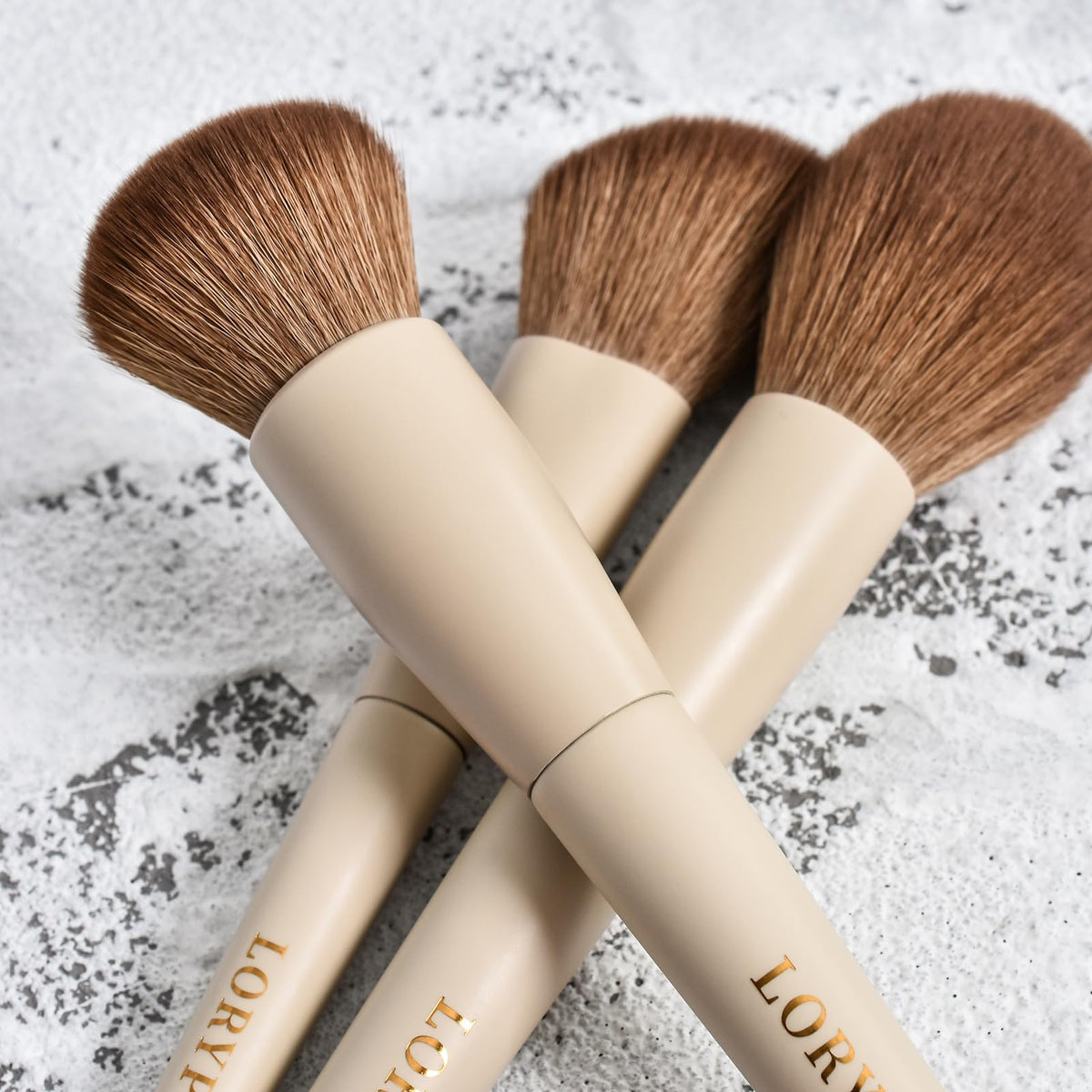 LORYP eye brush layout showing precision tools for detailed shadow work