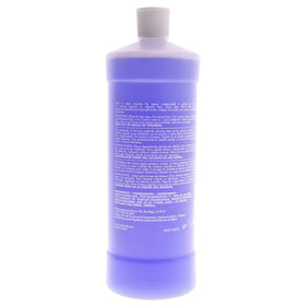 Lottabody setting lotion close-up pour demonstrating smooth moisturizing texture