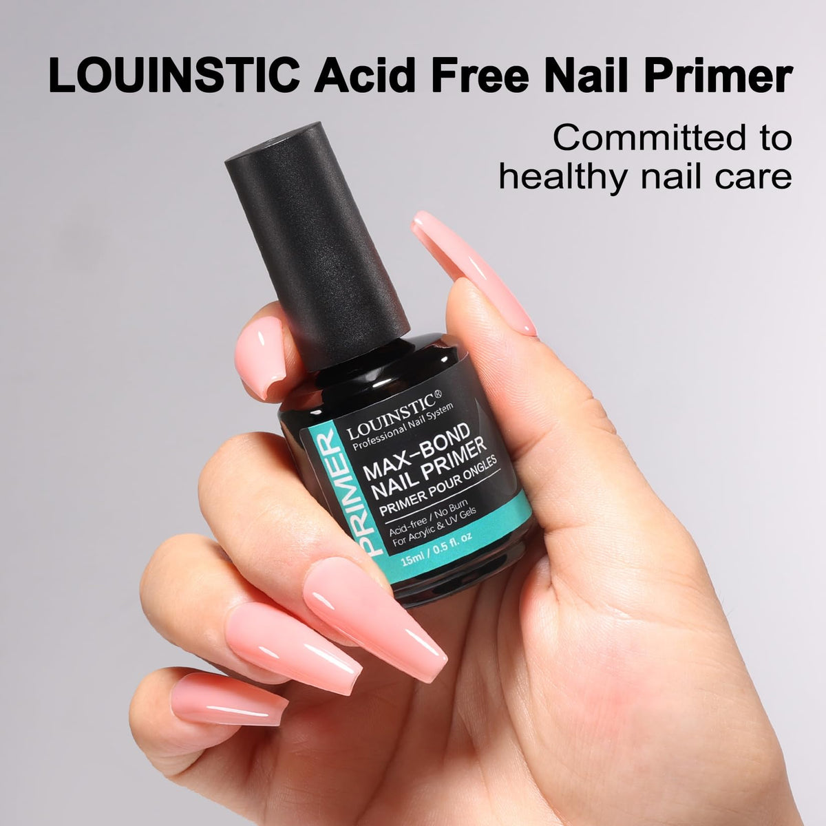 LOUINSTIC in a manicure station portraying easy integration into routines