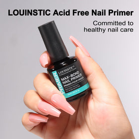 LOUINSTIC in a manicure station portraying easy integration into routines