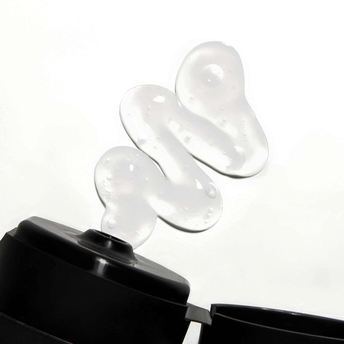 Love Ur Curls product label close-up displaying key natural ingredients clearly