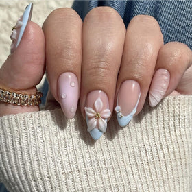LPOODDNU close-up of French tip detail emphasizing precise glossy finish benefit