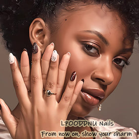 LPOODDNU scale comparison showing nails next to fingers for size reference