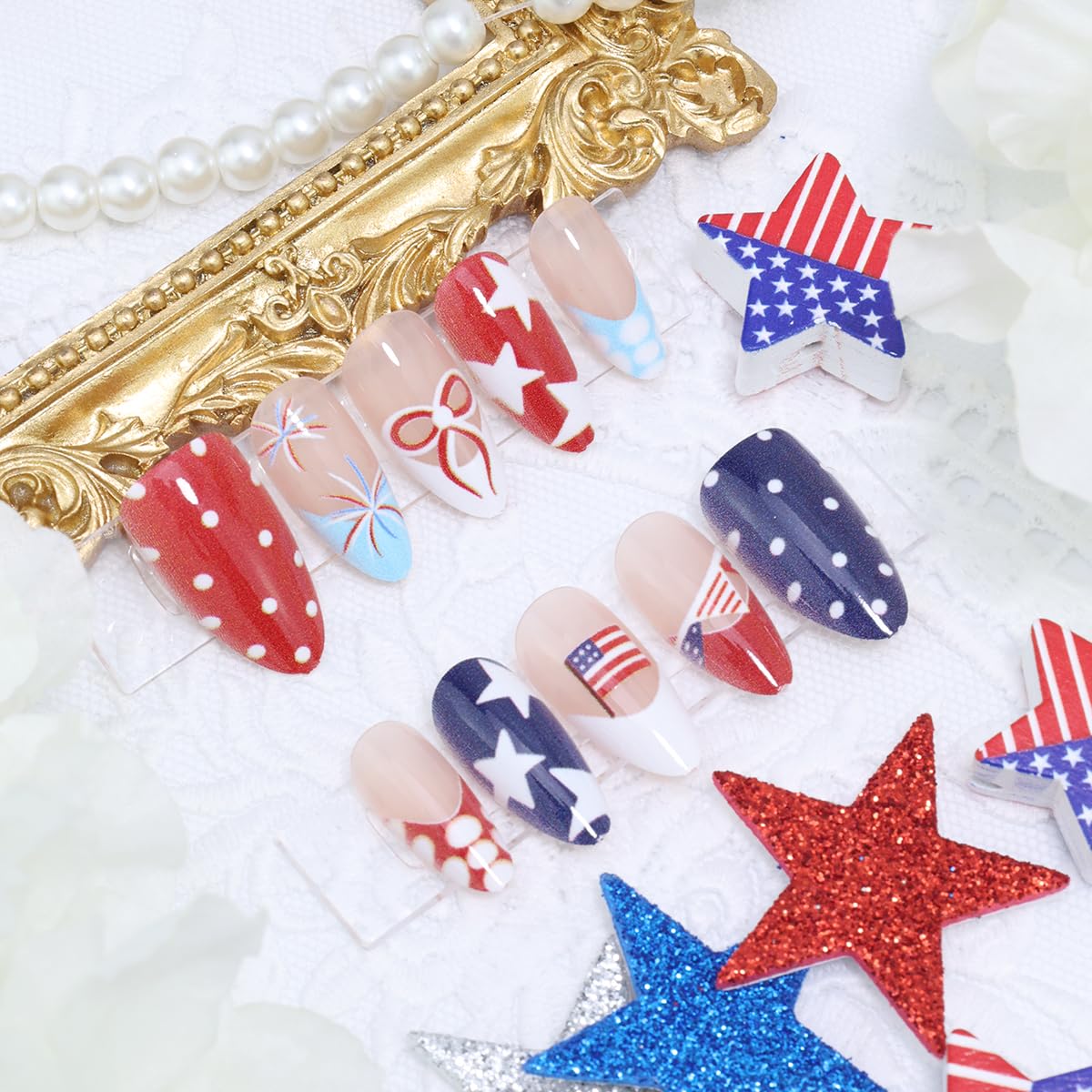 LRKNNO detailed accent nail with flag and star design for festive flair