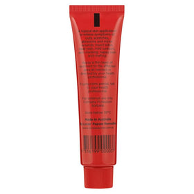 Lucas Papaw applied to lips demonstrating immediate soothing benefit
