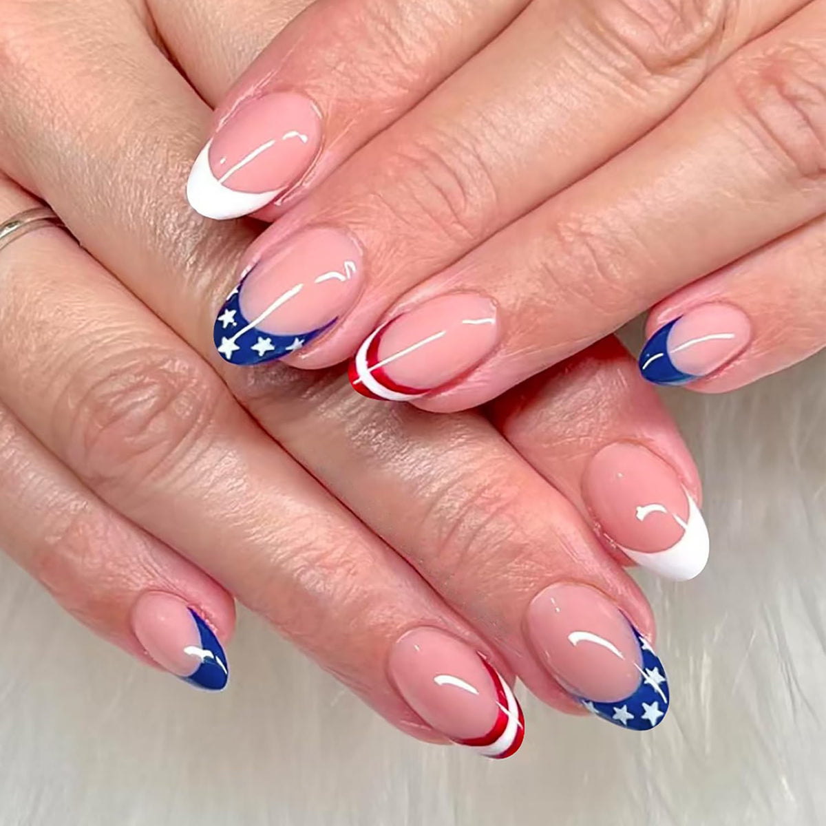 Lukmexor front packaging showing 24pcs patriotic press-on nails and accessories