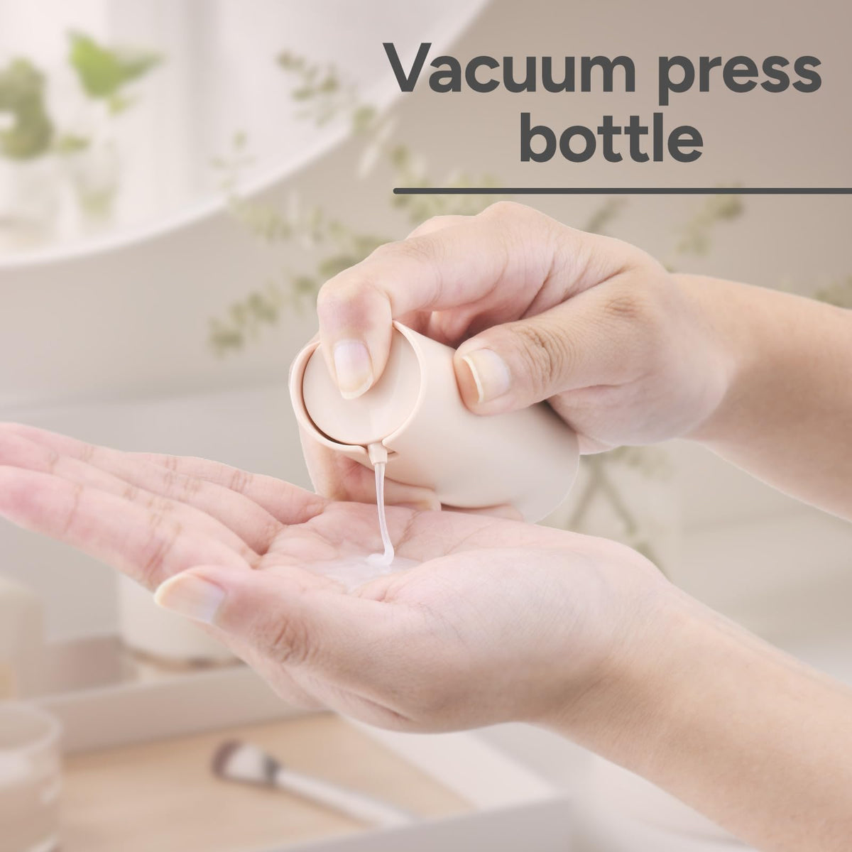Lulupack dispensing cream texture to show smooth pump action and controlled dosage