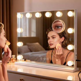 M MIVONDA lit mirror showing three color temperatures for truer makeup color matching benefit