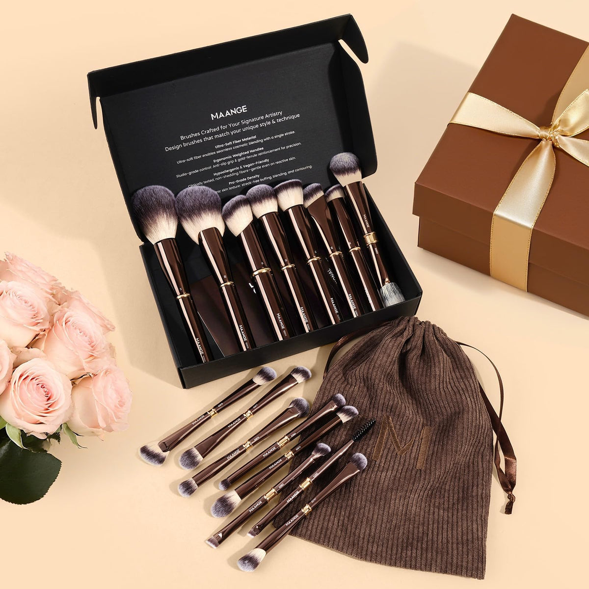 MAANGE close-up of synthetic bristles showing soft texture and smooth blending benefit