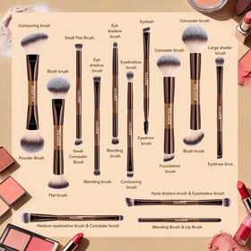 MAANGE double-ended brush handle detail highlighting versatile, space-saving design