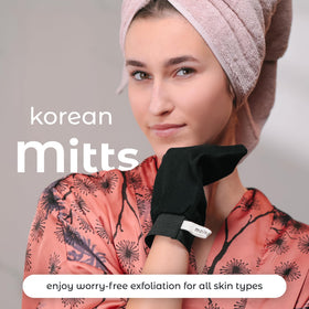 MainBasics close-up viscose fiber texture for effective exfoliation