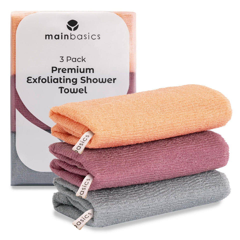 MainBasics front view packaging showing set of three coral towels and benefits