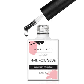 Makartt in salon setting showing professional-ready foil art use