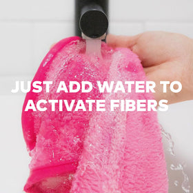 MakeUp Eraser short-fiber side detail removing makeup gently and effectively