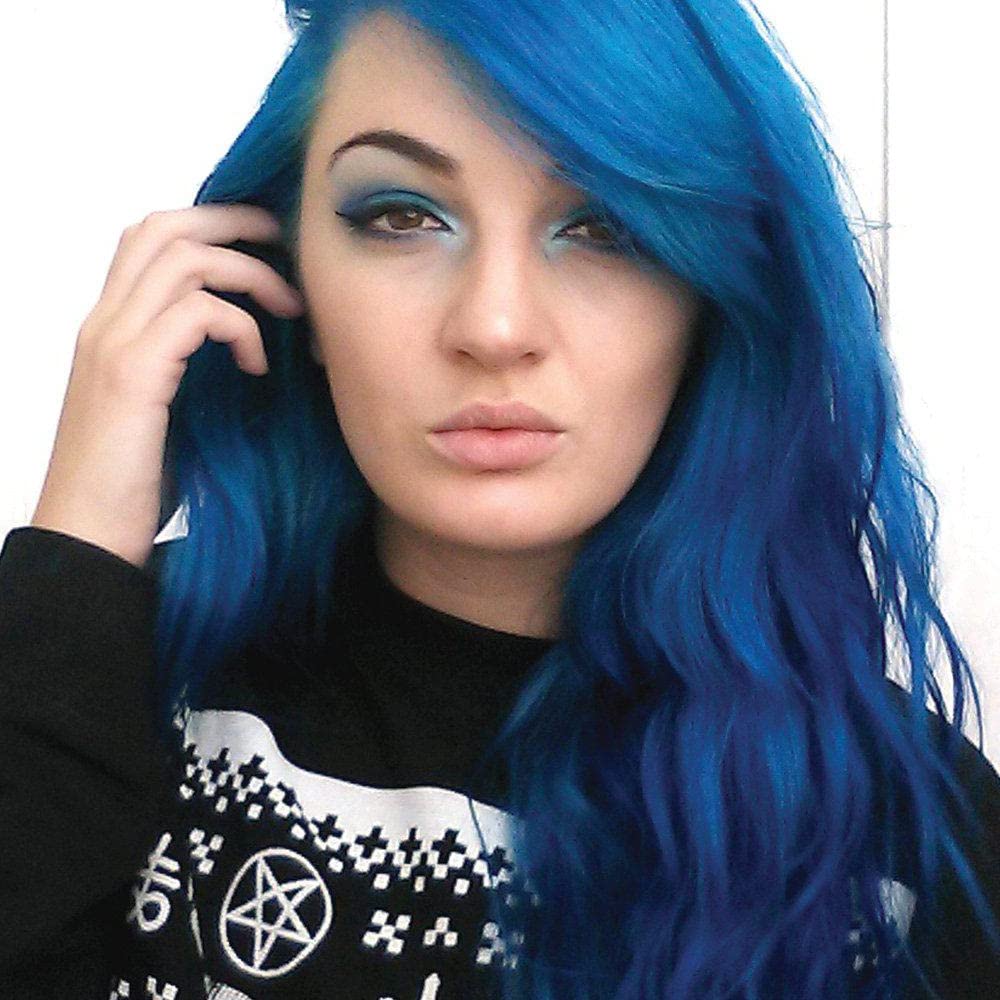 MANIC PANIC Blue Moon mixing palette with other colors illustrating custom shade creation benefit