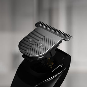 MANSCAPED close-up of SkinSafe titanium-coated T-blade edge for durable cutting