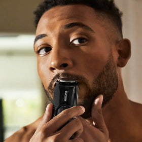 MANSCAPED blade lifting guard detail showing hair-lift action for smoother single strokes