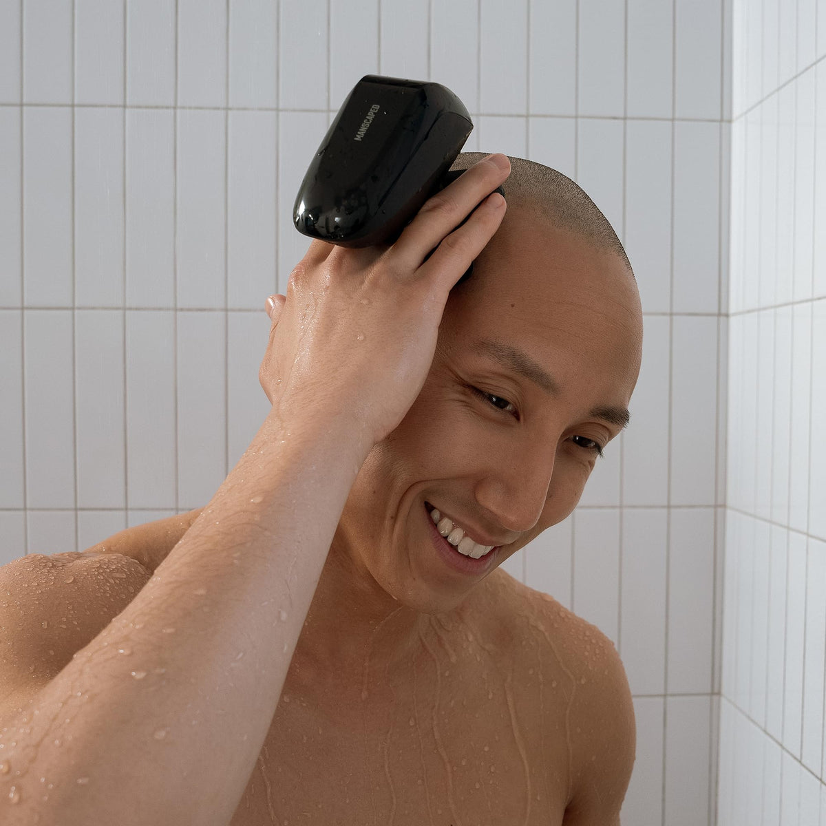 MANSCAPED detached hair chamber and magnetic blade pad for easy maintenance