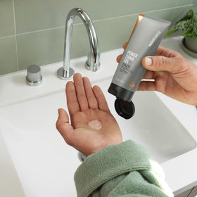 MANSCAPED lifestyle image of shaver in use on scalp showing efficient head-shaving benefit