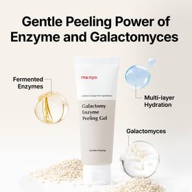 ma:nyo gel being massaged on hand to demonstrate application and quick skin renewal