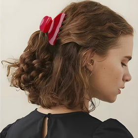 MAORULU clip holding a half-up hairstyle offering comfortable daily wear
