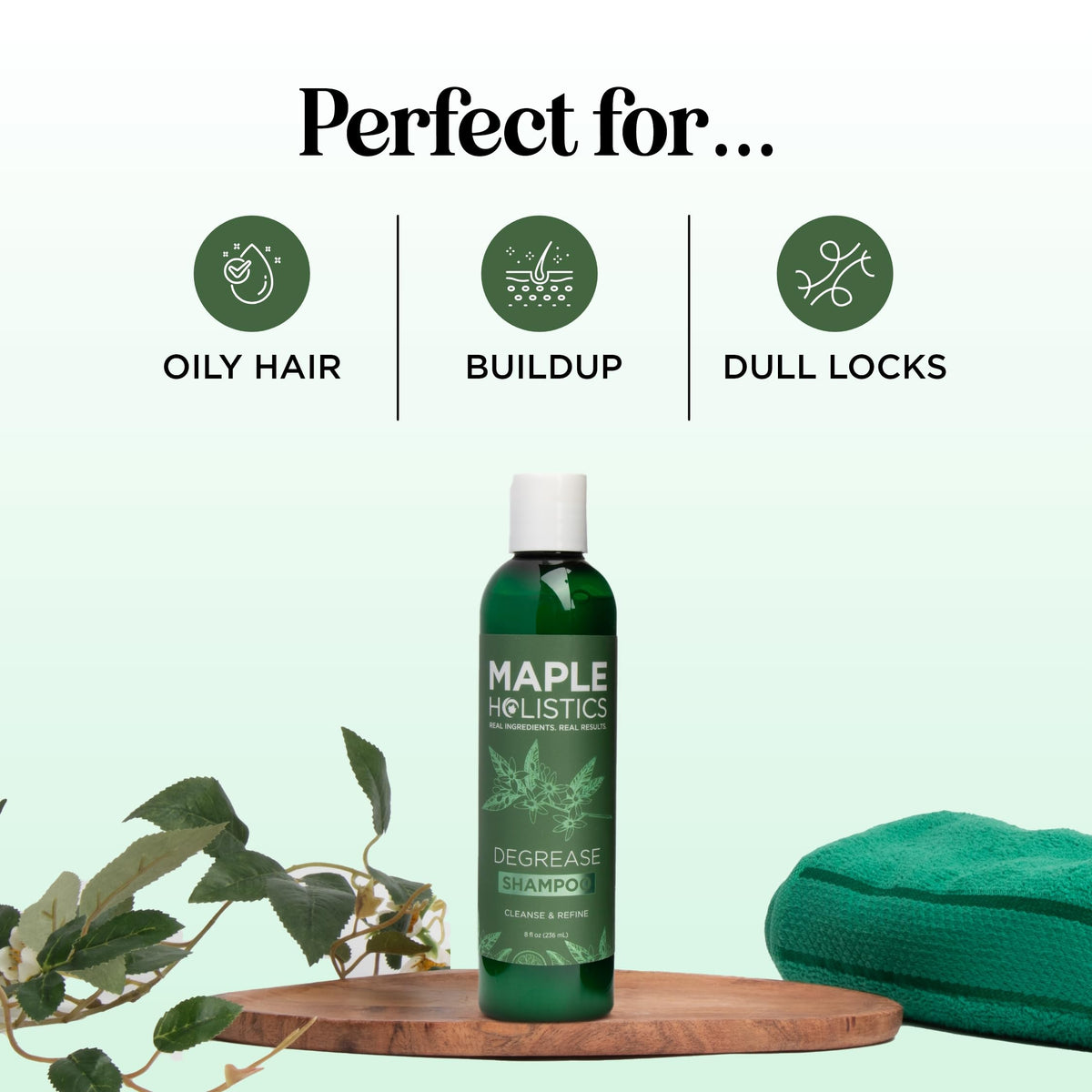 Maple Holistics label and pump close-up highlighting natural formula