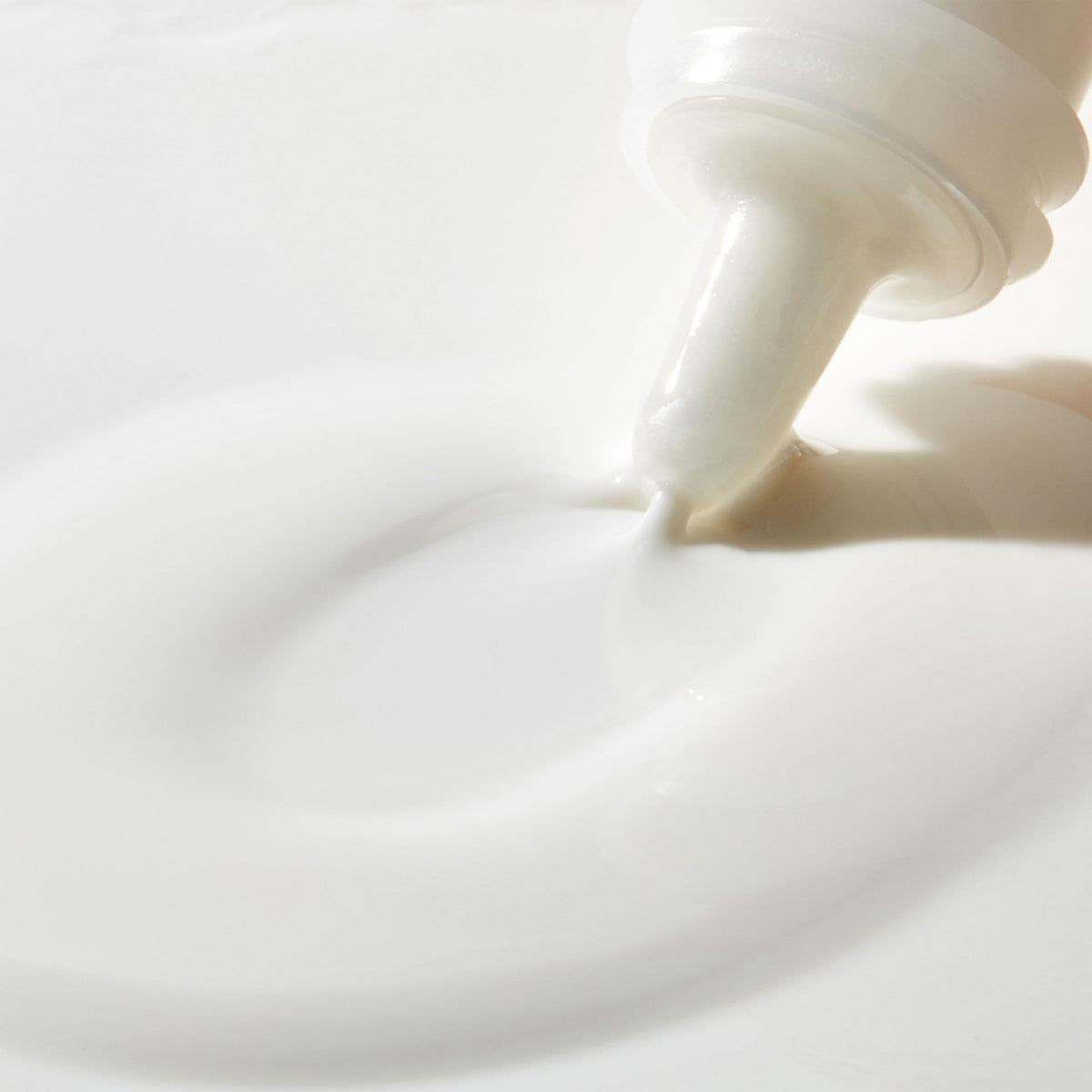 Mario Badescu label and ingredients panel emphasizing zinc oxide and niacinamide actives