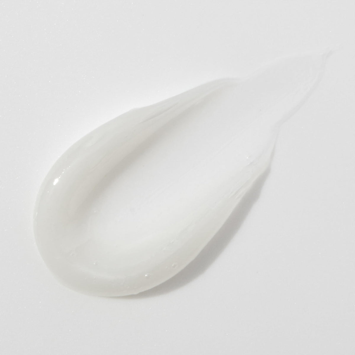 Mario Badescu lip balm at bedside as overnight treatment restoring moisture